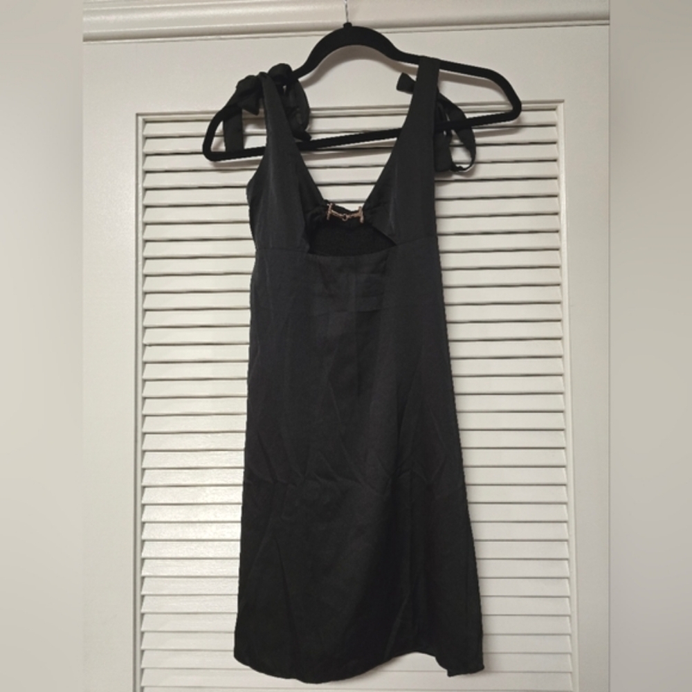 Lightweight Black Sleeveless Dress With Tie Sleeves & Gold Metal Detail